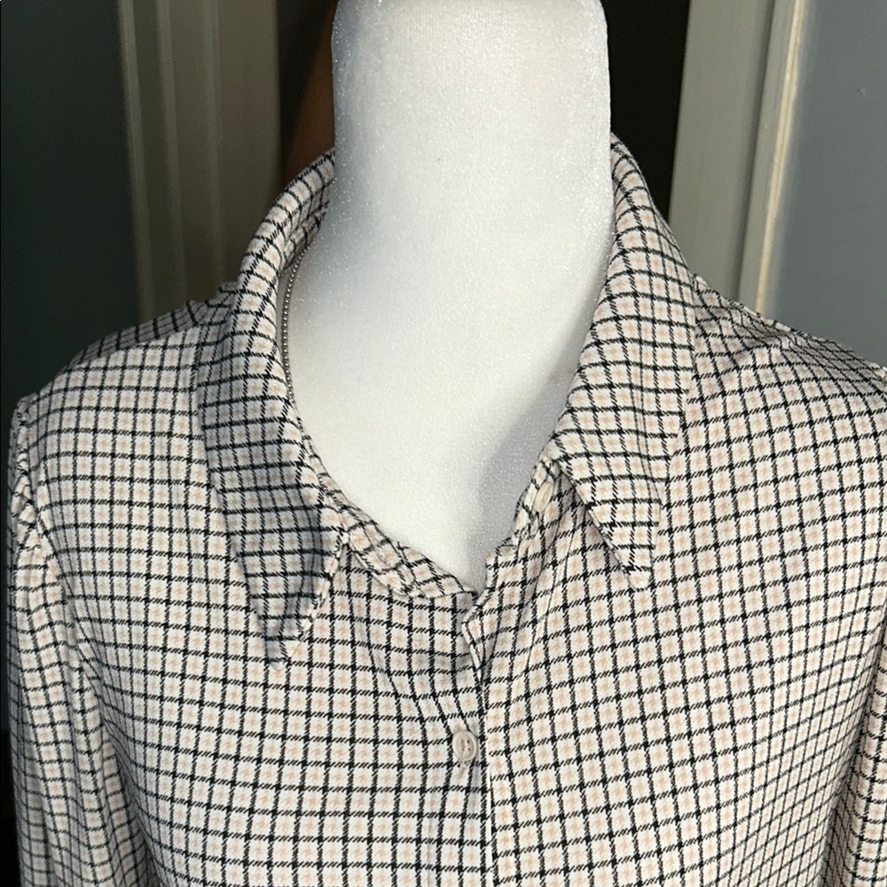 Adrianna Papell Black and White Grid Blouse - Picture 2 of 6